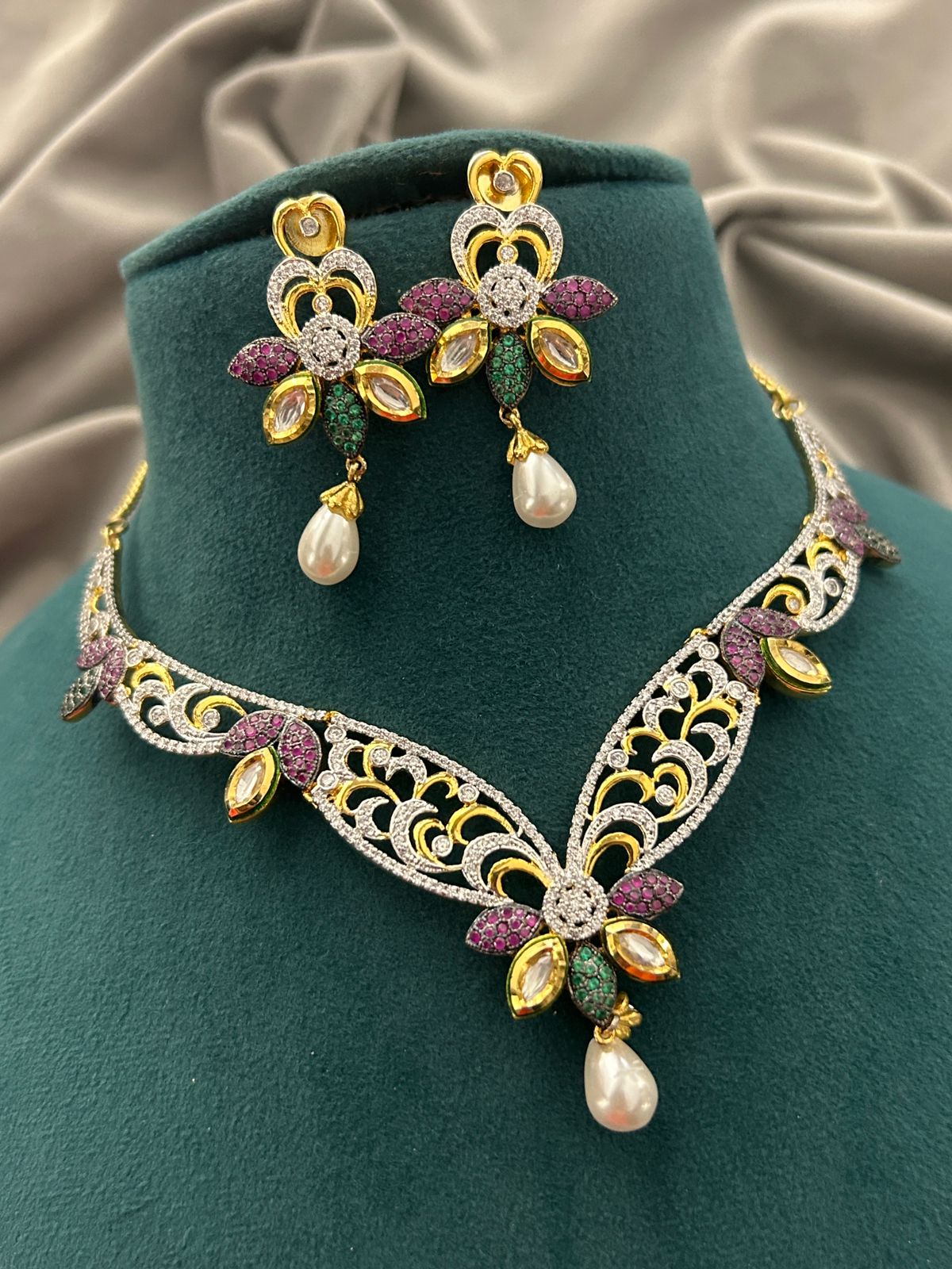 Enchanté Multi-Color Pearl Drop Necklace Set